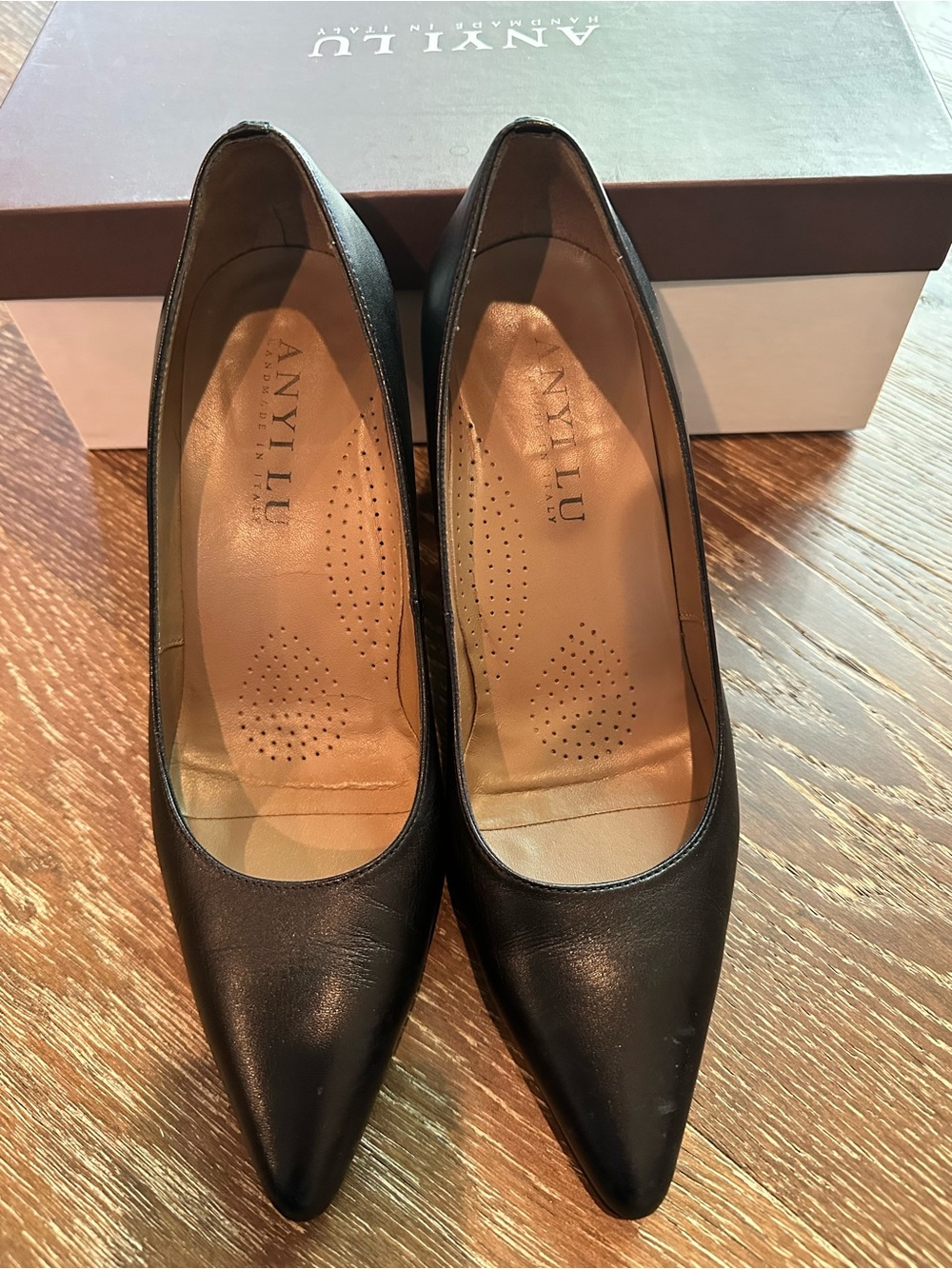 Anyi Lu Black Sophia Leather Pumps